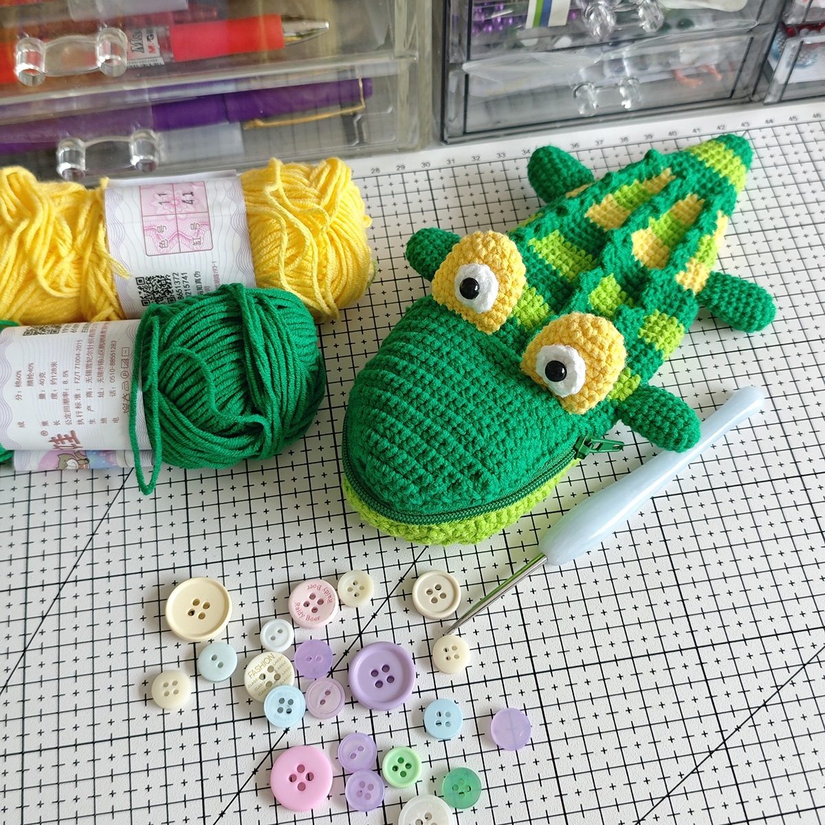 Crocodile Crochet Pencil Case product view 5